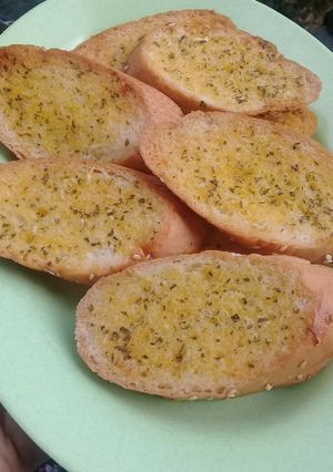 Foto resep Crispy garlic bread