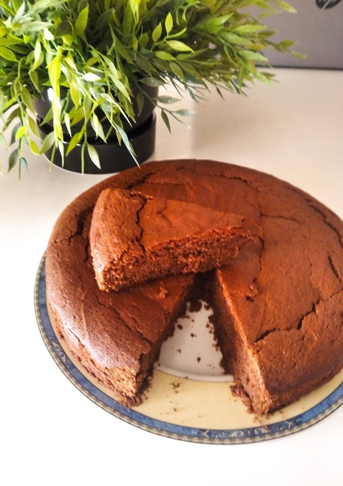 Una foto de Pastel de chocolate, vainilla y azúcar de coco