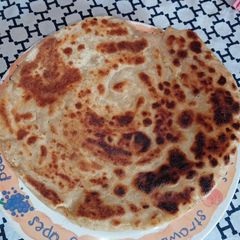 A picture of Crispy lacha paratha.