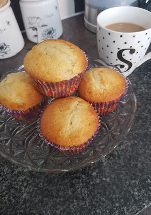 A picture of Beautifull banana muffins.