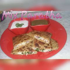 A picture of Mixed paratha.