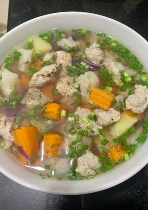 Hình của món Canh súp thịt xay.
