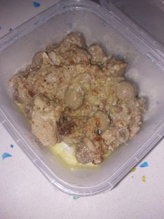 Una foto de Cerdo salsa champiñones