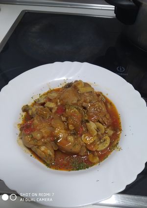 Una foto de Manitas de cerdo en salsa a hierbabuena😋