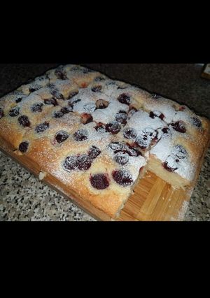 Meggyes piskóta recept fotója