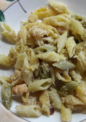 Una foto de Macarrones en salsa de cebolla