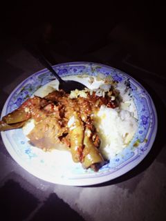 Shinkafa da miyar ganda ainihin hoton girkin
