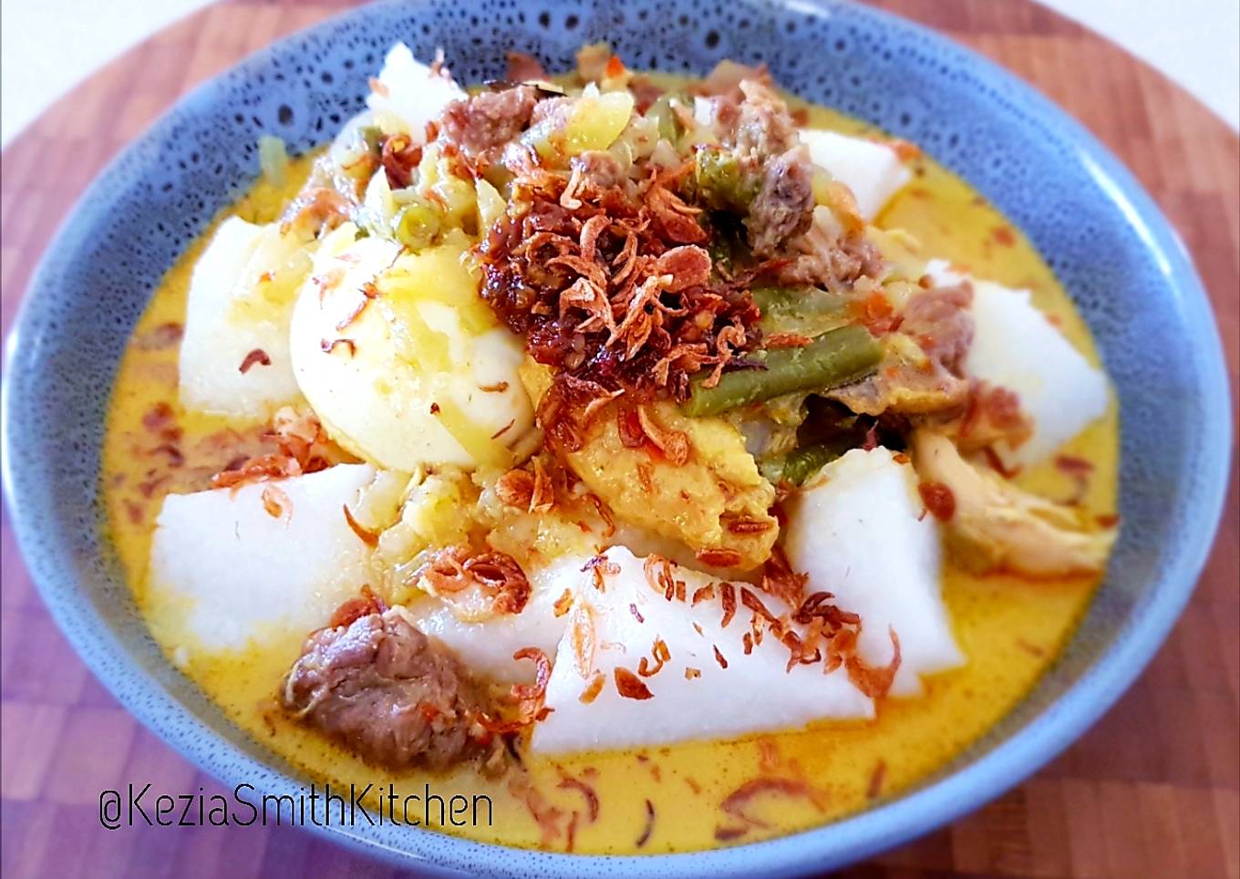 Lontong sayur