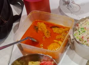 Gambar Kuah Gulai Ayam untuk Nasi Minyak Ganu