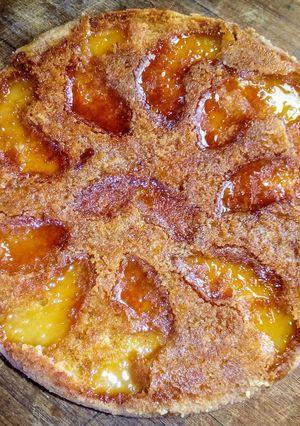 Una foto de Torta invertida de manzana