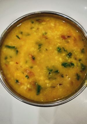 A picture of Yellow dal.
