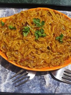 वेजिटेबल मैगी (vegetable maggi reicpe in Hindi) रेसिपी मुख्य फोटो