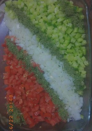 عکسی از دستور تزیین سالاد شیرازی