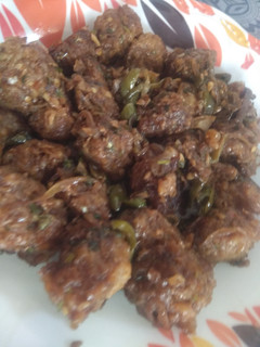 ડ્રાય મંચુરિયન (Dry Manchurian Recipe In Gujarati) રેસીપી મુખ્ય ફોટો