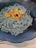 Mie bunga telang