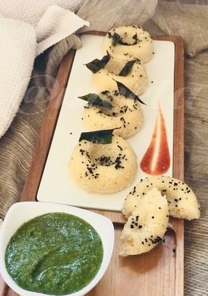 A picture of Broken Wheat Dhokla.
