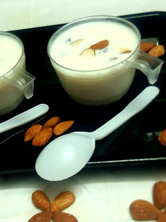 બદામ ખીર(almond kheer recipe in Gujarati) રેસીપી મુખ્ય ફોટો