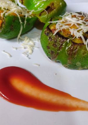 ભરવા કેપ્સિકમ (Bharva Capsicum Recipe in Gujarati) રેસીપી મુખ્ય ફોટો