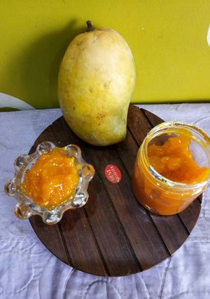 A picture of #Mango jam.