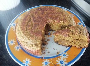 Una foto de Pan de avena y betabel en cacerola