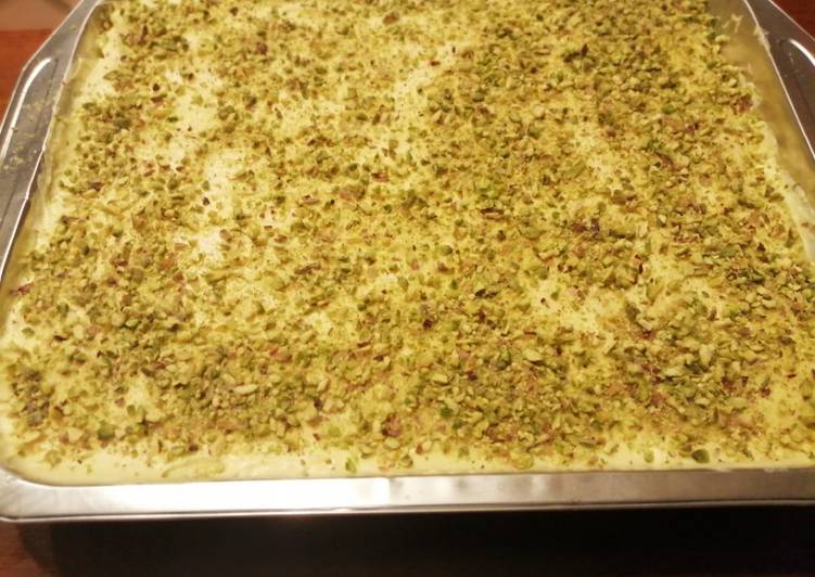 Simple Way to Prepare Favorite Tiramisú al limoncello e granella di pistacchi