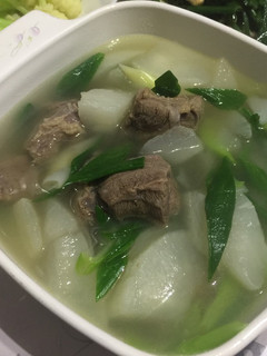 牛肉蘿蔔肉骨茶湯 的食譜成品照片