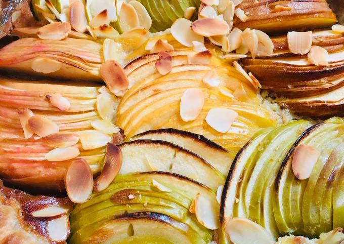 Le moyen le plus simple de Cuire Délicieux Tarte aux 4 Pommes à la
Cannelle