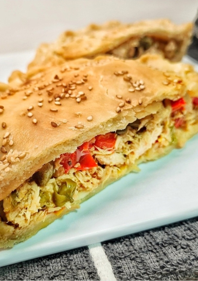 Una foto de Mini empanada de atún