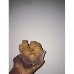 A picture of Nigerian Crunchy Buns.