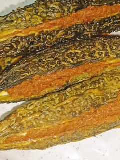 भरवां करेले (bharwa karele recipe in Hindi) रेसिपी मुख्य फोटो