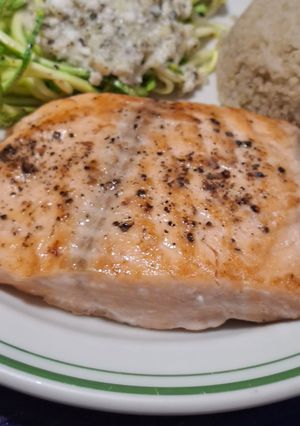 Una foto de Salmón a la plancha