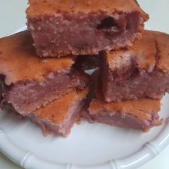 Strawberry brownies A picture of Strawberry brownies.