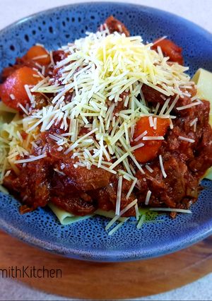 A picture of Beef Ragu with Pasta.