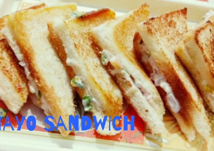 Recipe of Any-night-of-the-week Mayonnaise Veg Sandwich