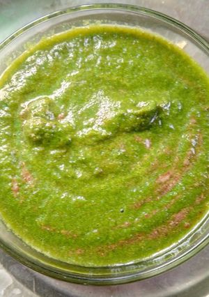 A picture of Mint and coriander Chutney.