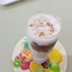 A picture of Almonds milk shake.