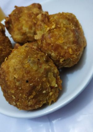 A picture of Potato balls.