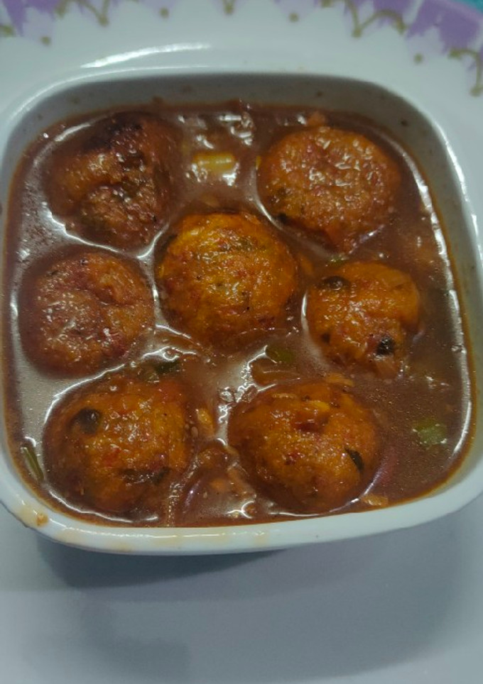 मंचूरियन की सब्जी (Manchurain ki sabzi recipe in Hindi) रेसिपी मुख्य फोटो