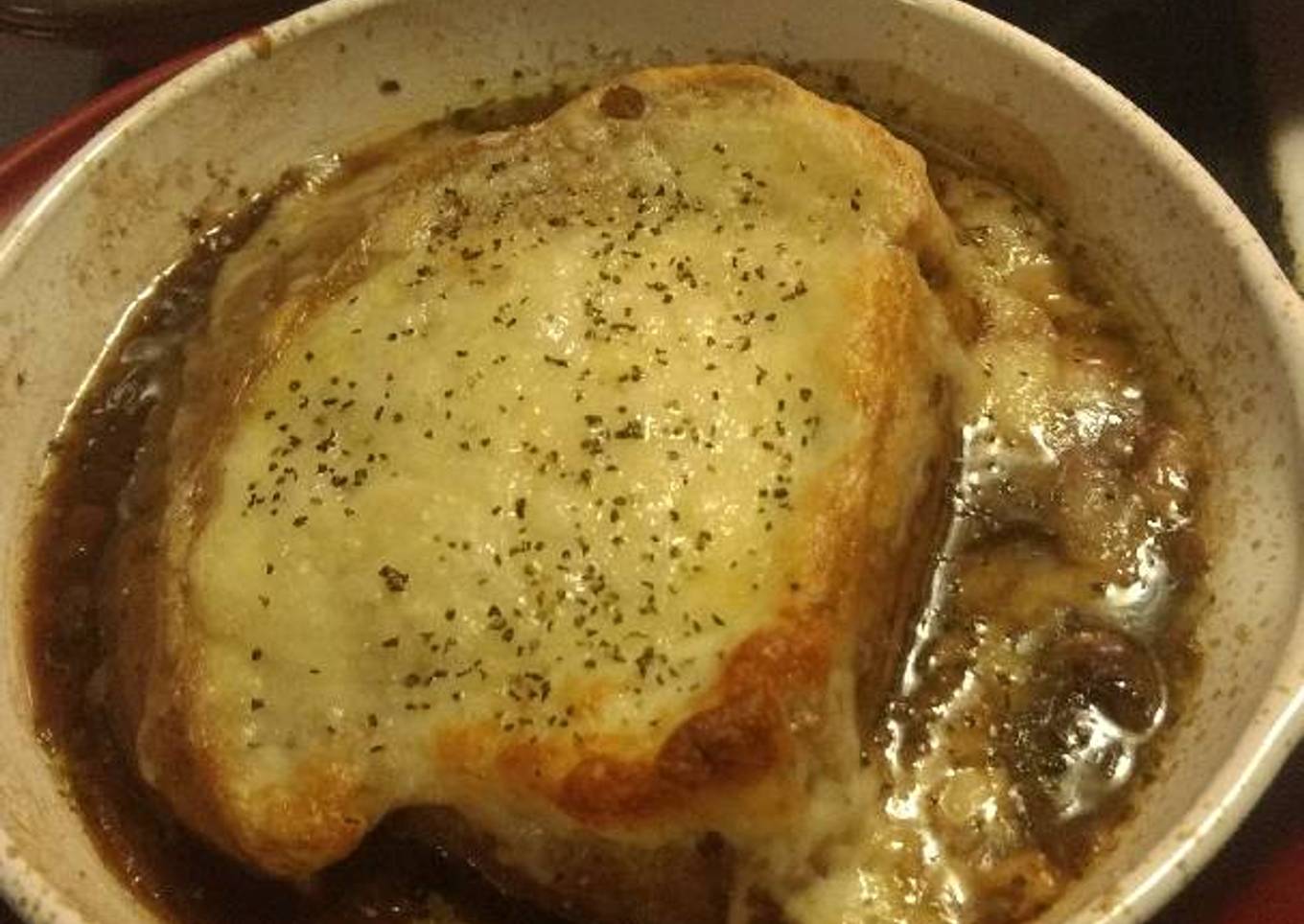 Clear onion soup