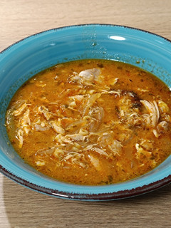 Una foto de Cocina de aprovechamiento: sopa de restos de pollo asado