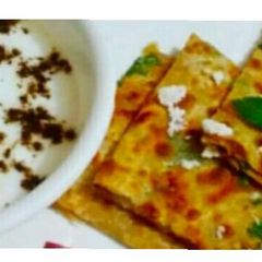 A picture of Healthy Spinach Paneer Parantha.
