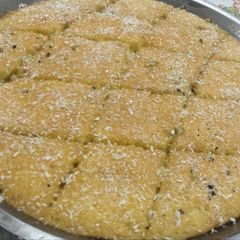 A picture of Roani cake كيك الروني.