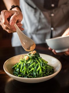 Hình của món Rau muống xào chao.