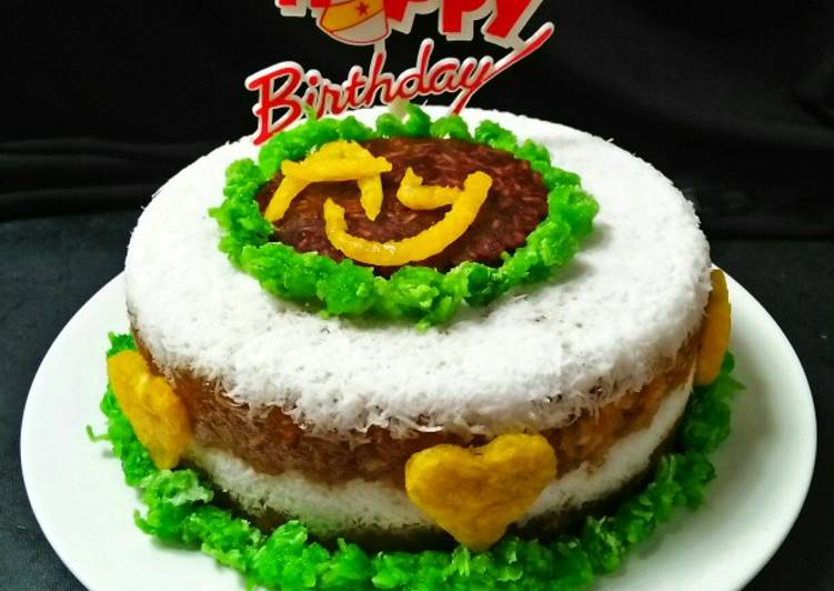 Cassava Birthday Cake (Kue Ulang Tahun Sawut Singkong)