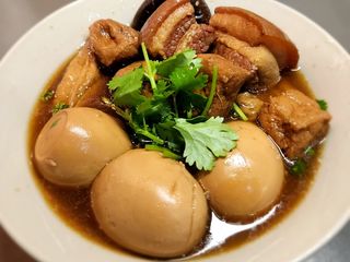 ไข่พะโล้เห็ดหอม