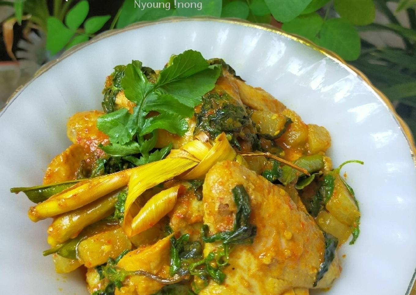 Ayam Tinoransak with Lobak khas Manado