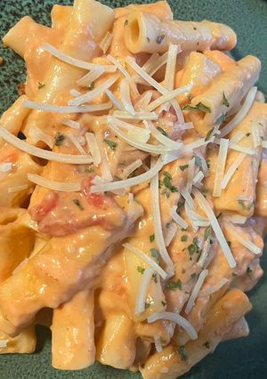 A picture of Instant Pot Creamy Ziti.