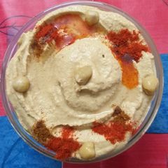 A picture of Hummus.