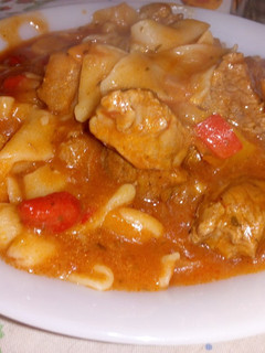Una foto de Guiso de fideo con carne