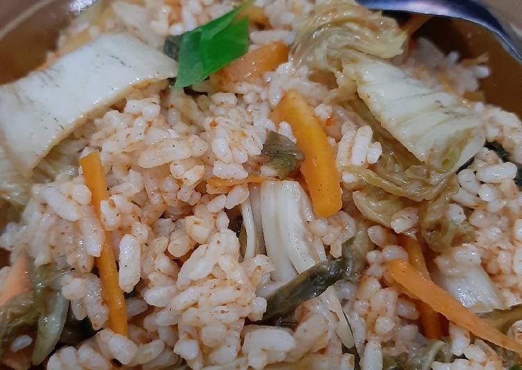 Cara Menyiapkan Nasi Goreng Kimchi / Kimchi Bokkeumbap yang Menggugah Selera!